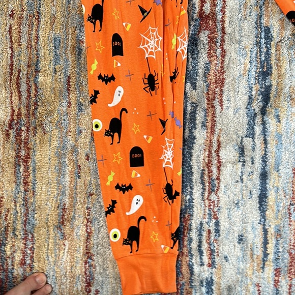 Hyde & EEK! Boutique Men’s Halloween Print Pajama Set
Size medium ORANGE. - Picture 5 of 8